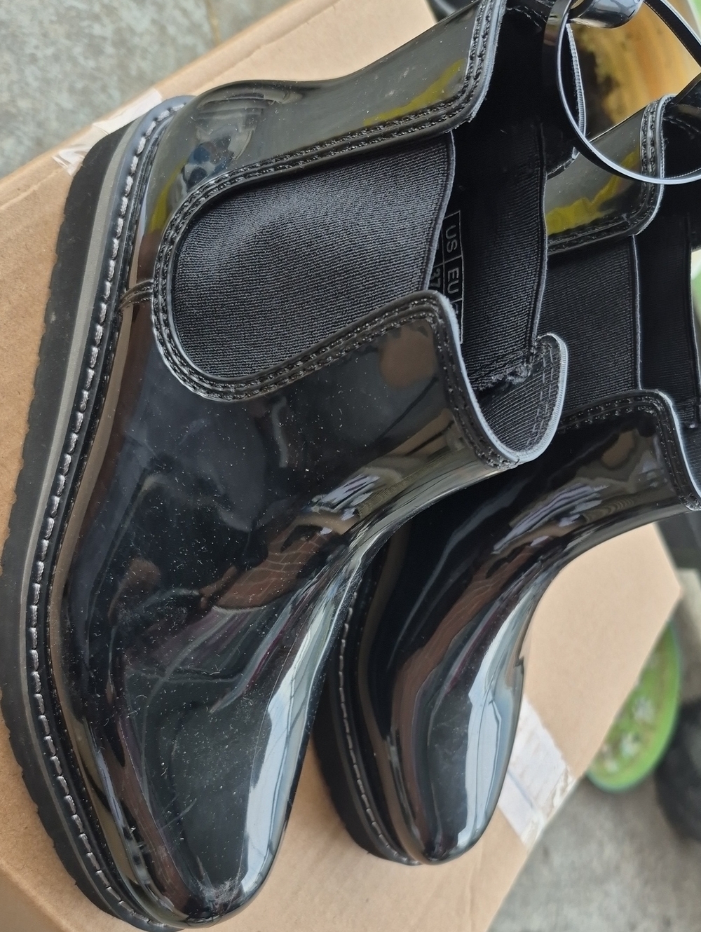 Cougar Kensington Women's Black Patent Chelsea Rain Booties
